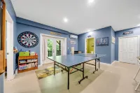 Spacious 3Br Lake Lure Retreat with Bunk Room Sleeps 15 -Family & Pet Friendly - Alphydda