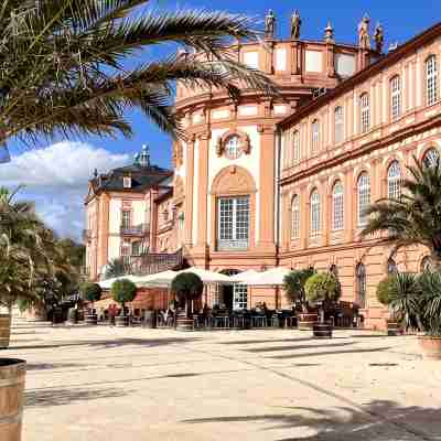 Apartment Wiesbaden at the Biebrich Castle-Park Hotel Exterior