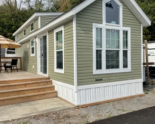 Great Getaway in adorable Cherokee Landing at Indian Lake with AC, WiFi Hotels in Stokes Township
