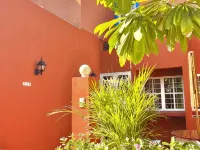 Stay at Casa Carnaval walking distance to Playa Moreno Ξενοδοχεία στην πόλη Pampatar