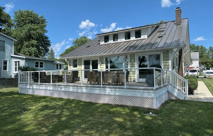 Riverfront Oasis with Fun + Relaxation for All, McHenry
