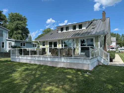 Riverfront Oasis with Fun + Relaxation for All, McHenry