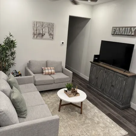 Charming super clean 1-bedroom house with WiFi heat and AC in tranquil Roseville