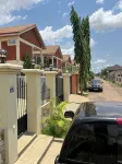 Cozy 4-bedroom house in lovely KAS Valley Estate, Oyibi, Greater Accra Region - บังกะโล