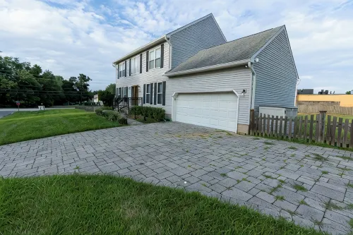 Bring the whole family to Unique Luxury Home, it is simply home away from home.