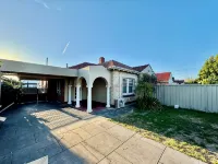 Comfy family home(15 mins to CBD & beach) - บังกะโล