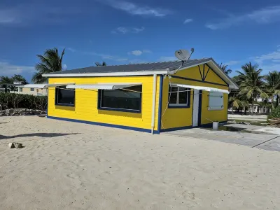 New Luxury Oceanfront Home – Port Royale, South Bimini. Starlink WiFi, A/C, Dock Hotele w: 
