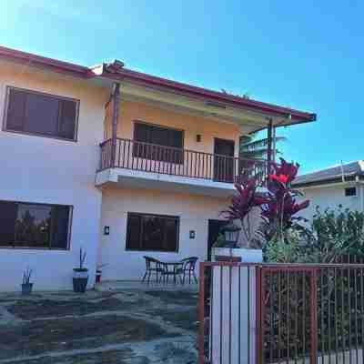 HASMATULLAH HOLIDAY APARTMENT 2-bedroom with WiFi & AC in delightful Sigatoka Hotel Exterior