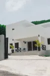 Spacious 4-bedroom  villa with AC and a Panoramic view on The ocean. Отели в г. 