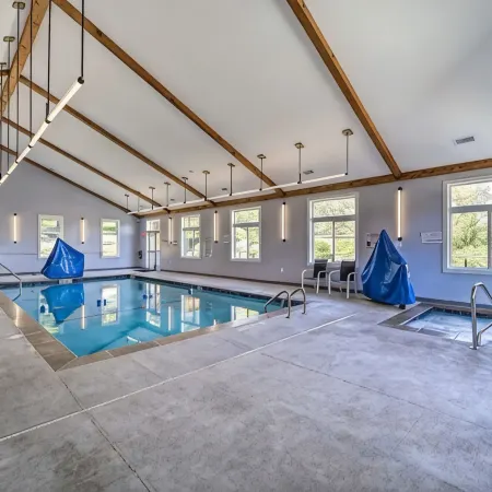 Sugar Ski in/out 1BR 1BA views/pool/sauna/hot tub