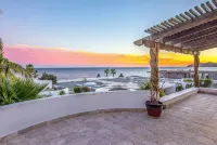 Casa Sunny Days - home in Private Gated Community w/Private Pool, Hot Tub, A/C