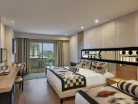 Delphin Imperial Lara