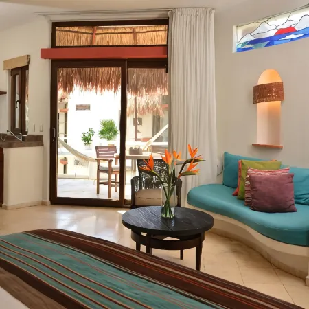 Playa Palms Beach Hotel