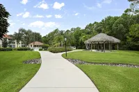 Renovated Naples, FL Condo Coral Falls in Lely Resort with Players Club Option - 4つ星