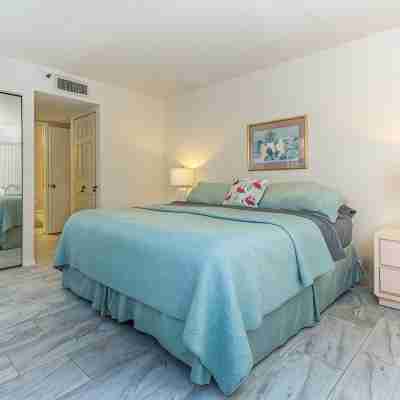 Condominium on beach Rooms