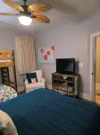 Vibrant and Luxurious 2-bedroom condo in Fabulous Tropical Orange Beach - Jacuzzi