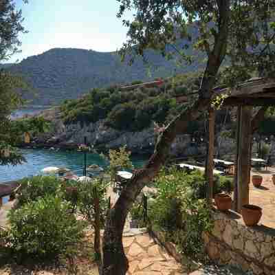 Luxury Villa, Private Pool, Beautiful Gardens, Stunning Sea & Mountain Views Hotel Exterior
