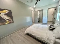 Starry Night: 3,800 Sqft, 1-Min to Beach!  - Resort Pool, Dog Friendly! - 4-Star