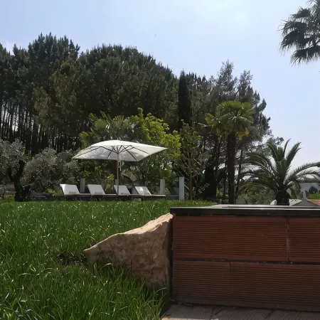 Quinta do Guerra, Villa with private pool, jacuzzi and tennis court.