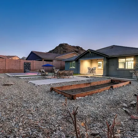 Estrella Mountain 5 Bdrm w/Views, Pool, and Games!
