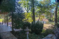Riverfront, golf course retreat with pool!