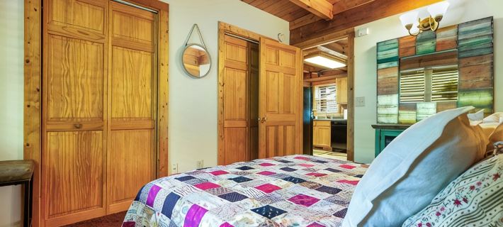 Creekside Cozy Cabin:Minutes to UTK, Dtwn Knox & M’ville ,Marina, & TYS airport Ξενοδοχεία στην πόλη Blount County