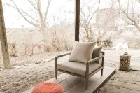 Aesthetically Pleasing - Tranquil and Serene - Apartments