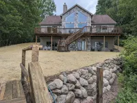 Make new memories! Vacation in the forest on Loon Lake: spacious; scenic; fun.