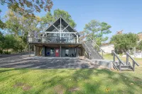 Stunning A-Frame on Main Water of Cedar Creek Lake - 4-Star