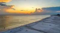 Private Beach with Loungers · 2 Pools & Bay View - Beach