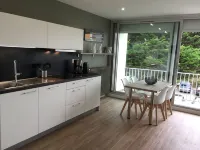 Nice sea view, south facing, Wifi, Parking, 50 m from beach & Thalasso - 3-Sterne