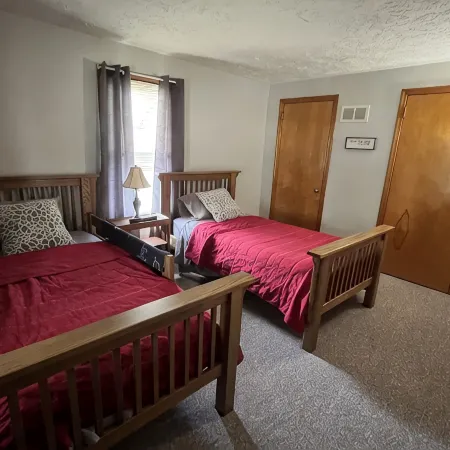 Heritage House - Orrville, OH … minutes to Amish Country! Hotels in Wayne County