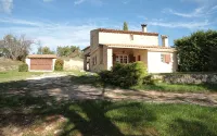 Villa with Garden of 5000 m2 in Grambois. - 빌라