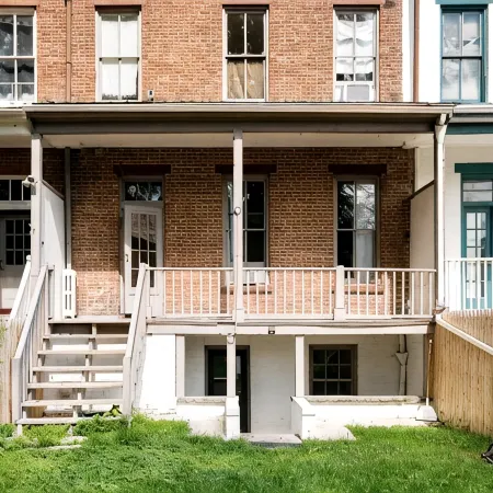 Grant - A Tranquil One Bedroom Steps from River