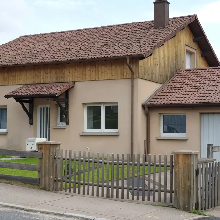 A 300m DU LAC ET DU Centre Ville LA Maison DE Noemia