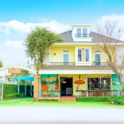 Hoang Yen Villa & Coffee 达富山附近的飯店