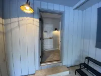 Renovated House on Fence Lake for Families, Sunset View, Boat Dock, Snomo Access - 4-stjärniga