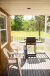 Unit 1 - Bay view duplex cottage near coffee shops, restaurants and beach - Homestays