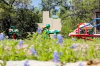 Glamping in Spicewood TX Hill Country ~ The Cowgirl at Green Acres - 4-Star