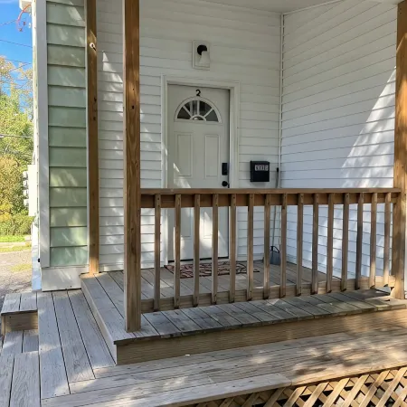 One bedroom Apt- Part of a triplex in Barre Vermont! Great Price!