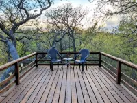 Treehouse Hideaway - Your Home Away from Home - Boutique