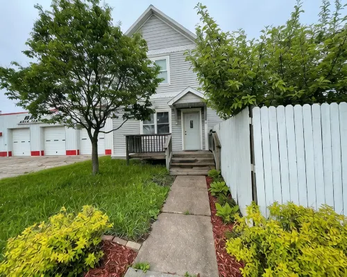 Walk to Lake Superior Trails! 3Bed 2Bath with Loft! Sleeps 8-12 蘇必利爾住宿飯店