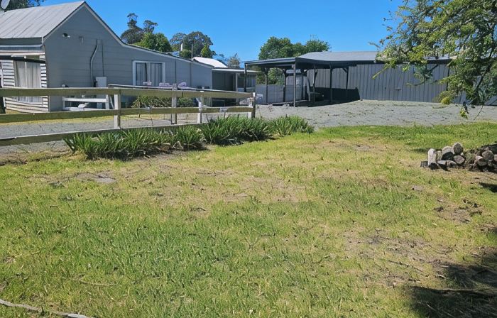 Farm cottage in 2.3 acres. Fully renovated for your comfort.