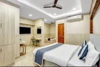 Wooden Park Hotel - Near DLF IT Park - 2-Star