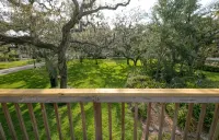 Fully Renovated "Old Florida" Apartment - 4-Star