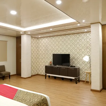 Joyful Hotel