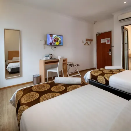 1 Million Hotel