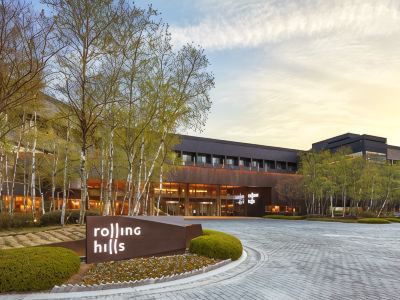 Rolling Hills Hotel