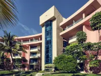 Hotel Playa de Oro