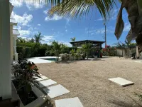 Beautiful villa West with pool- 5 minutes to Gracebay beach - 2-Star